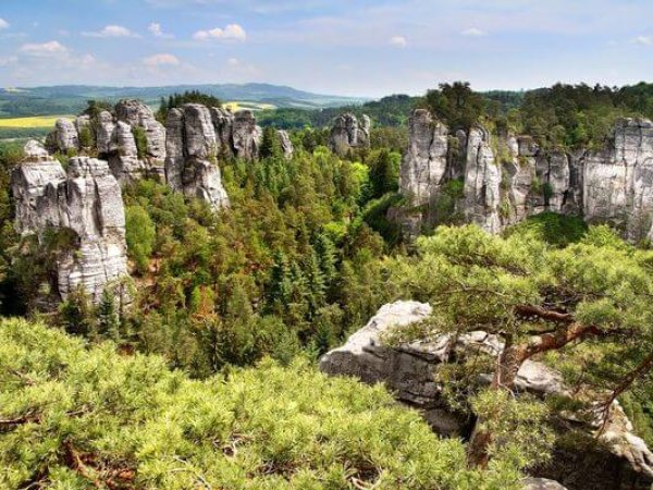 Hruboskalsko rock town | Northern Hikes - Czech tours